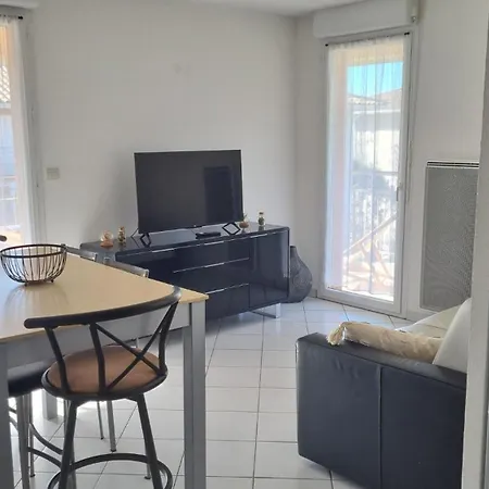 T3 Piscine-acces Direct - * Marseillan (Herault)