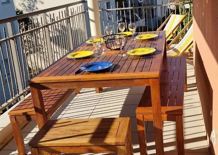 T3 Piscine-acces Direct - * Marseillan (Herault)
